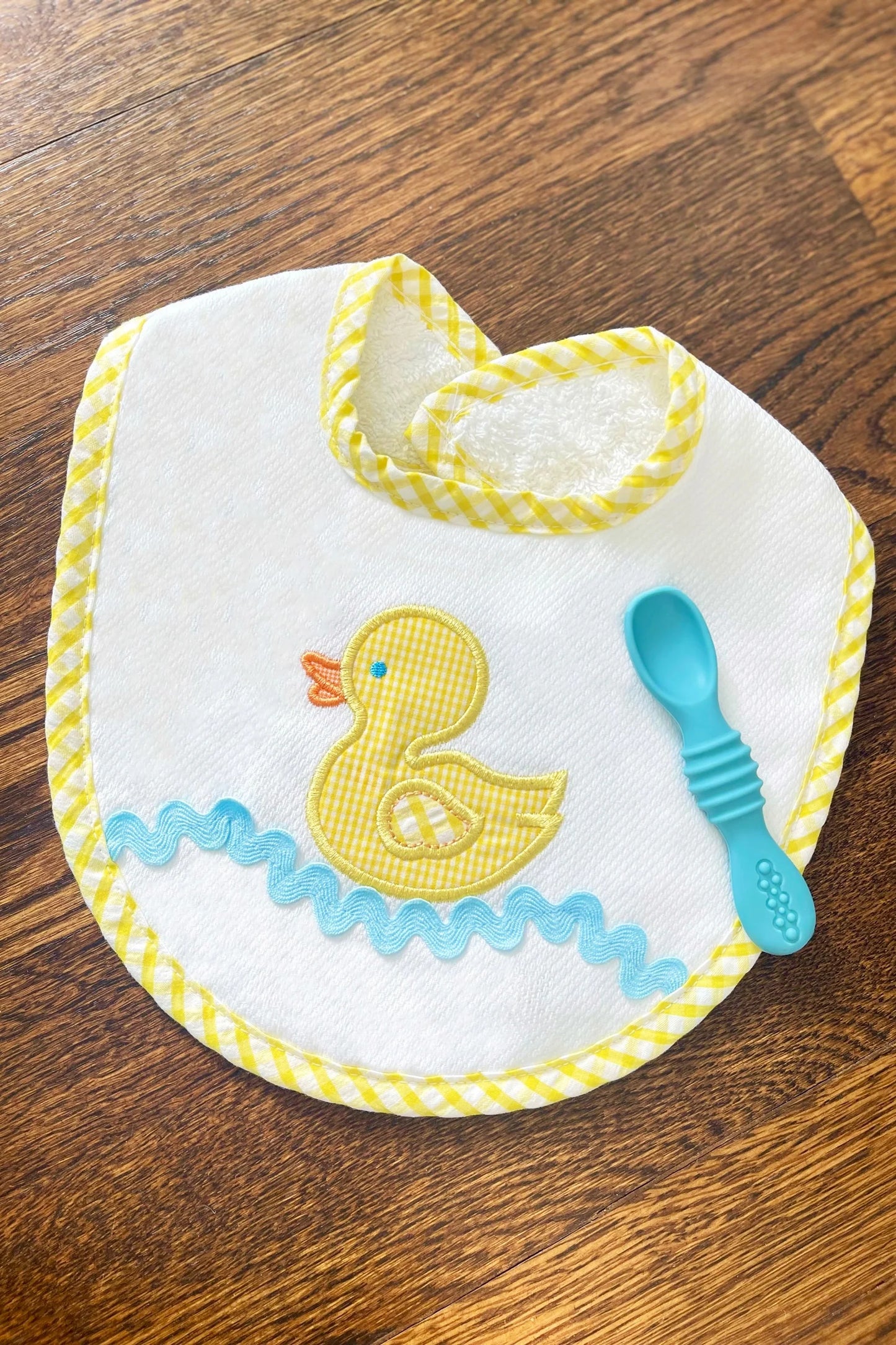Duck Applique Basic Bib