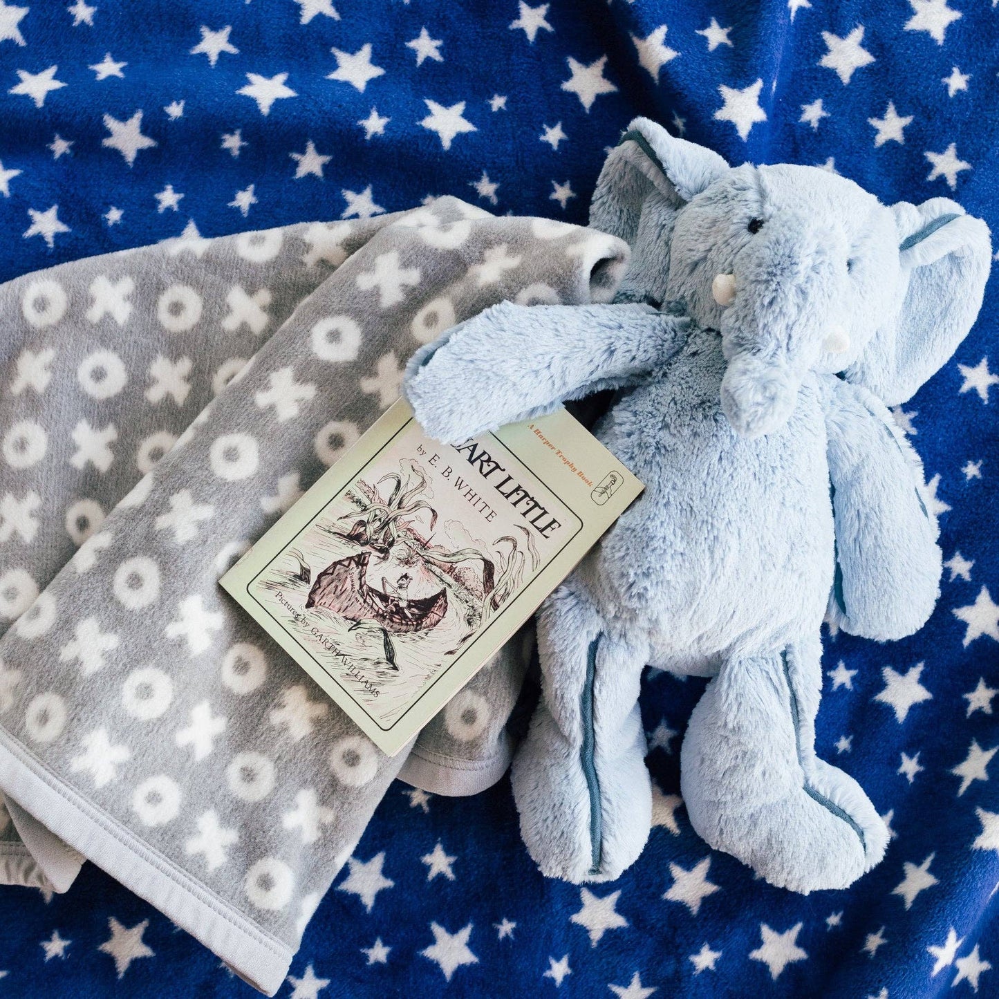 Hugs and Kisses Mini Blanket