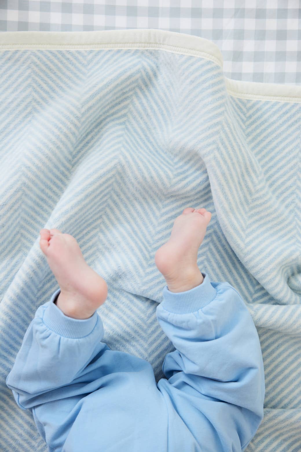 Harborview Herringbone Sky Mini Blanket: Mini