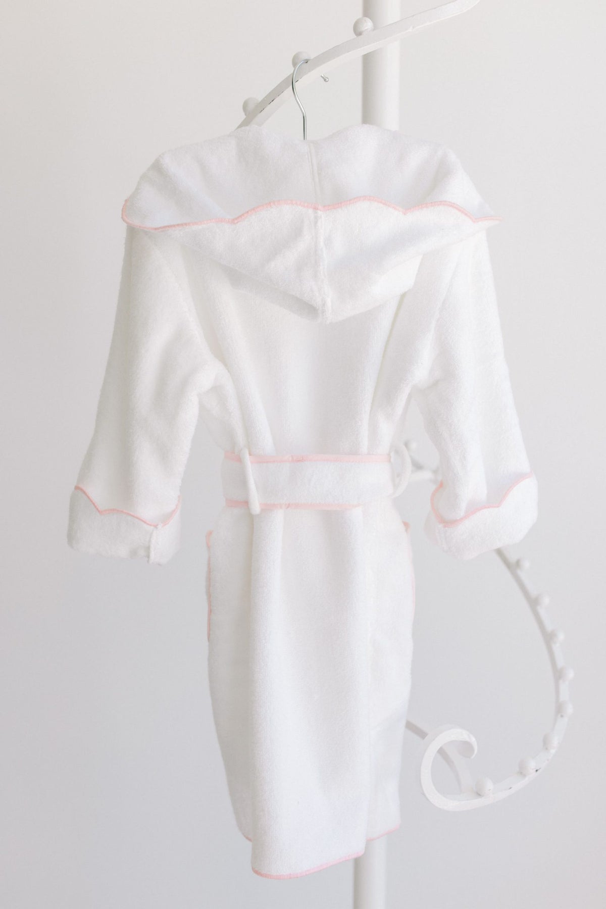 Women’s Bathrobe – Pink Scallops
